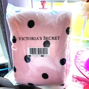New Victoria's Secret Pink Black PolkaDot Blanket Throw Fleece Nwt